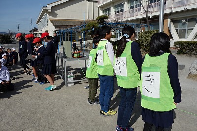 １