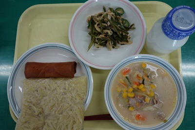 給食
