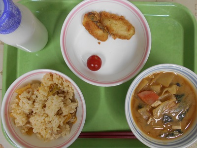 給食