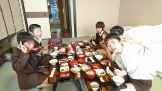 朝食